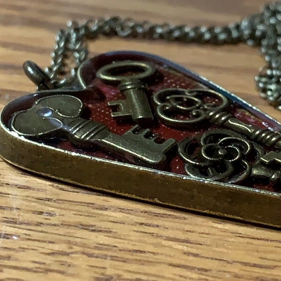Key Heart Necklace Handmade - Picture 2 of 9